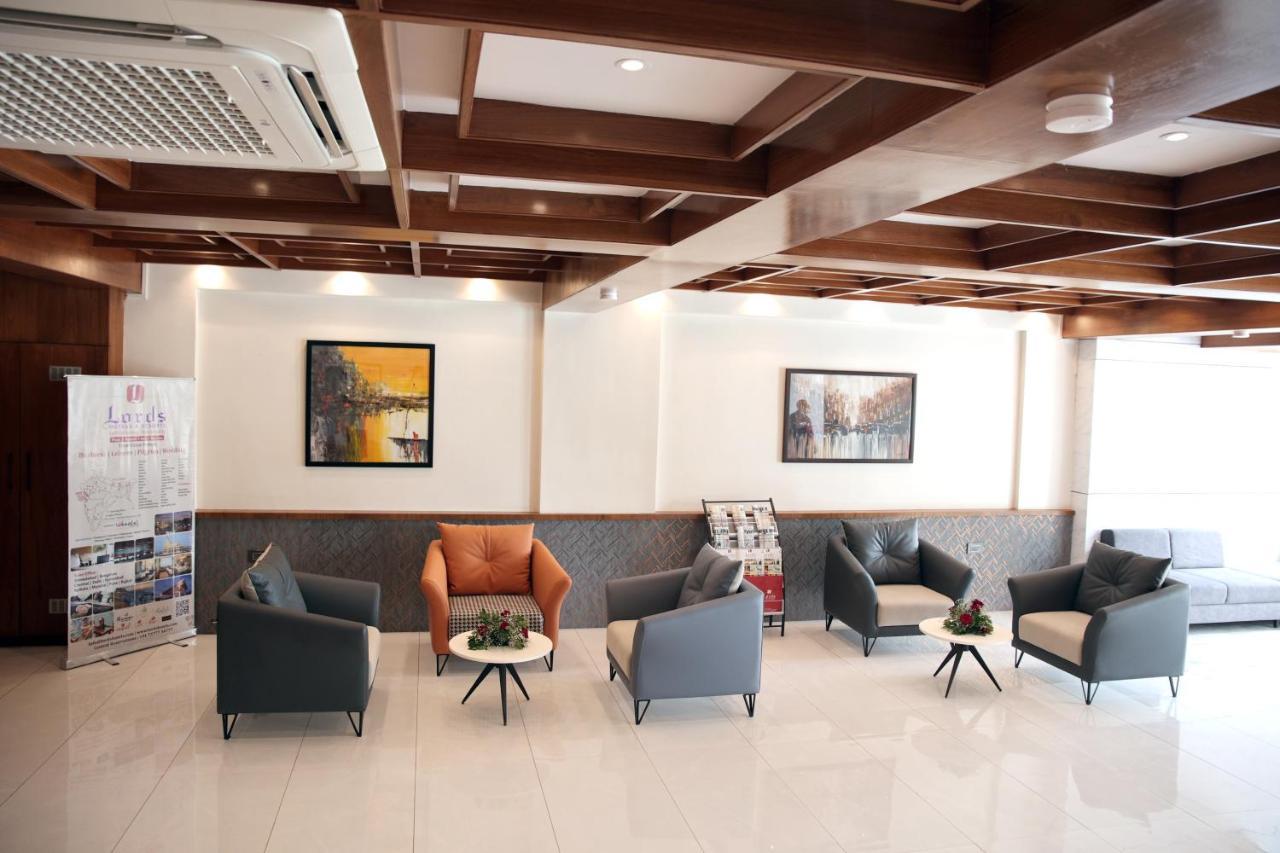 Lords Eco Inn, Ambaji Luaran gambar