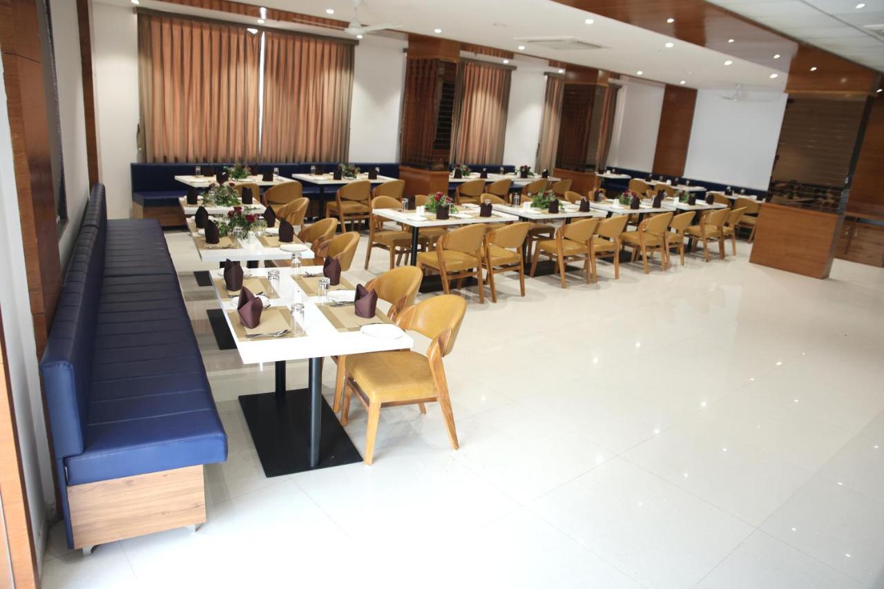 Lords Eco Inn, Ambaji Luaran gambar