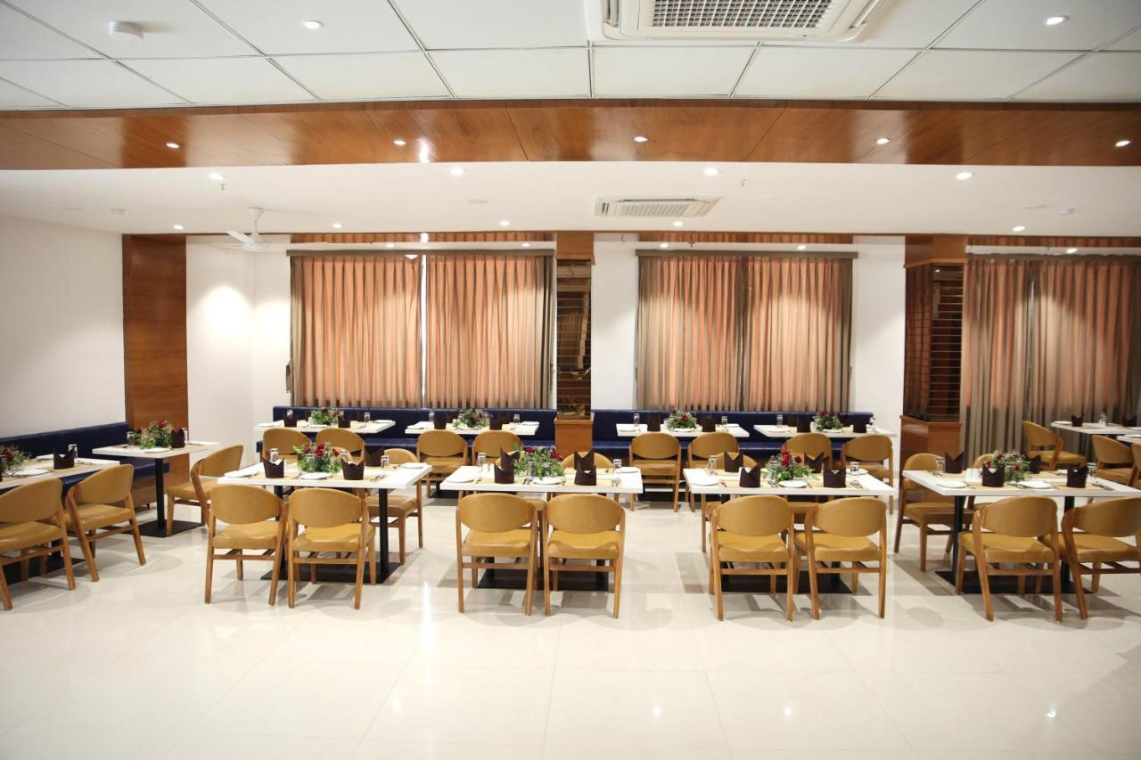 Lords Eco Inn, Ambaji Luaran gambar