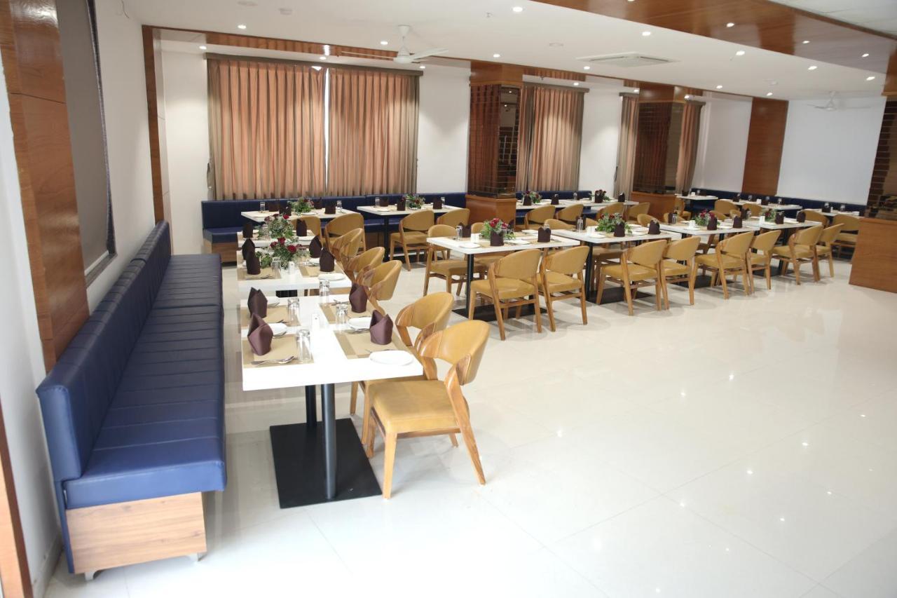 Lords Eco Inn, Ambaji Luaran gambar