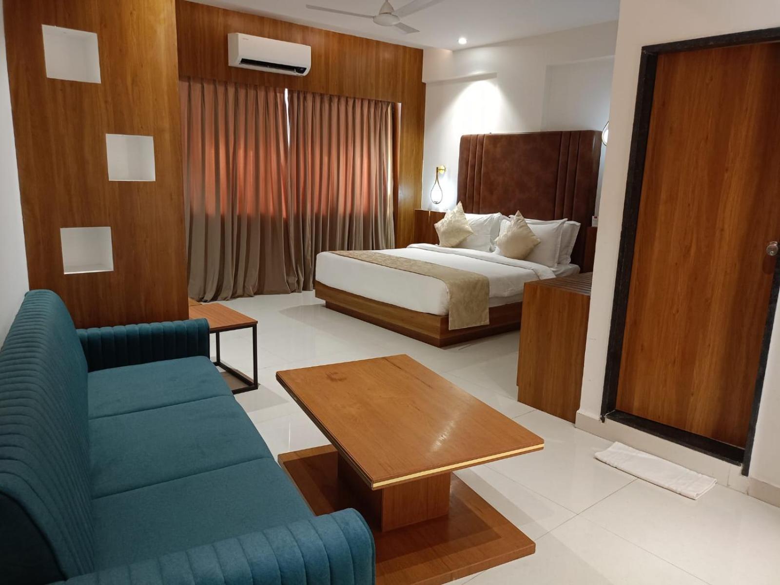 Lords Eco Inn, Ambaji Luaran gambar