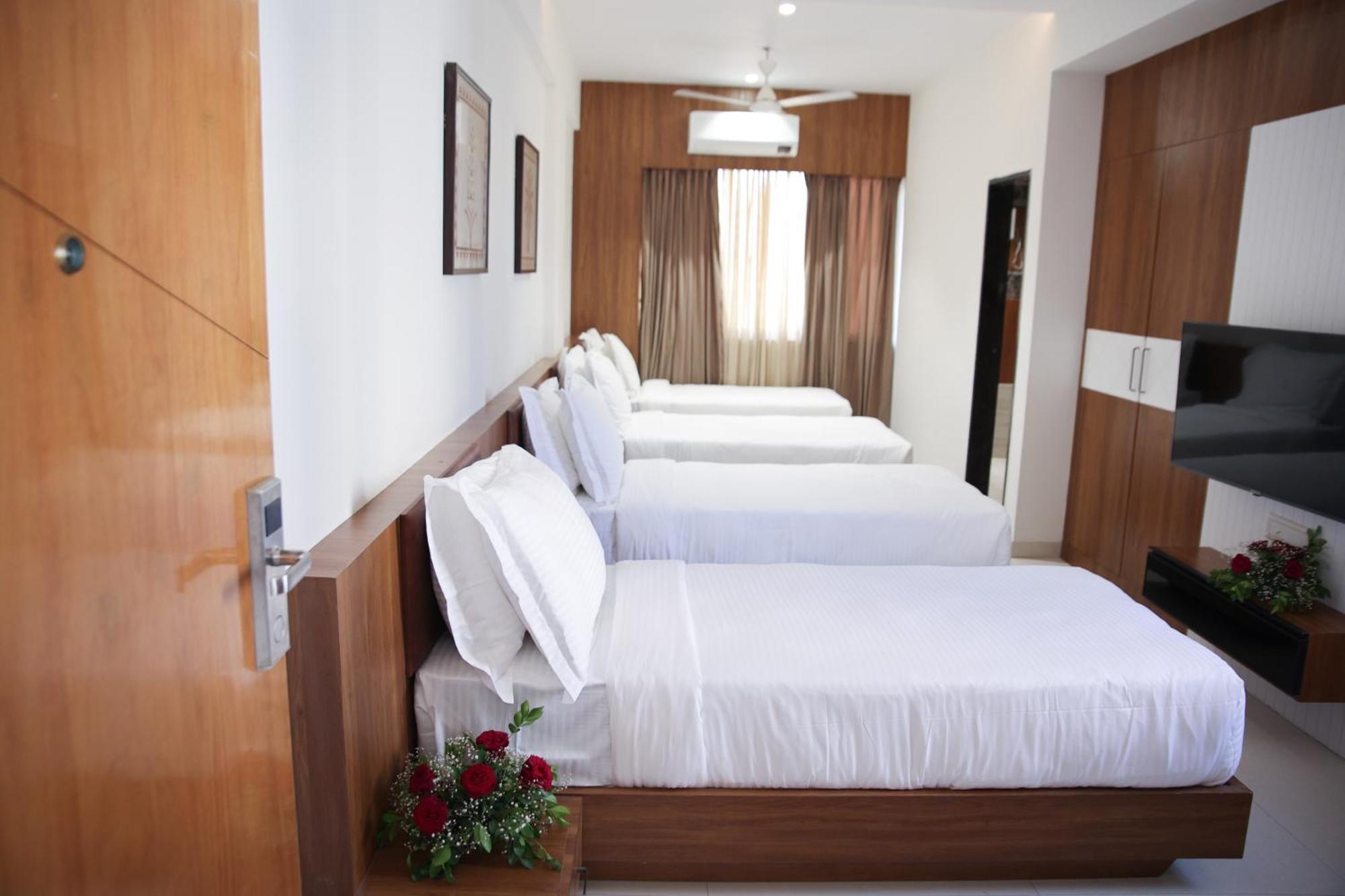 Lords Eco Inn, Ambaji Luaran gambar